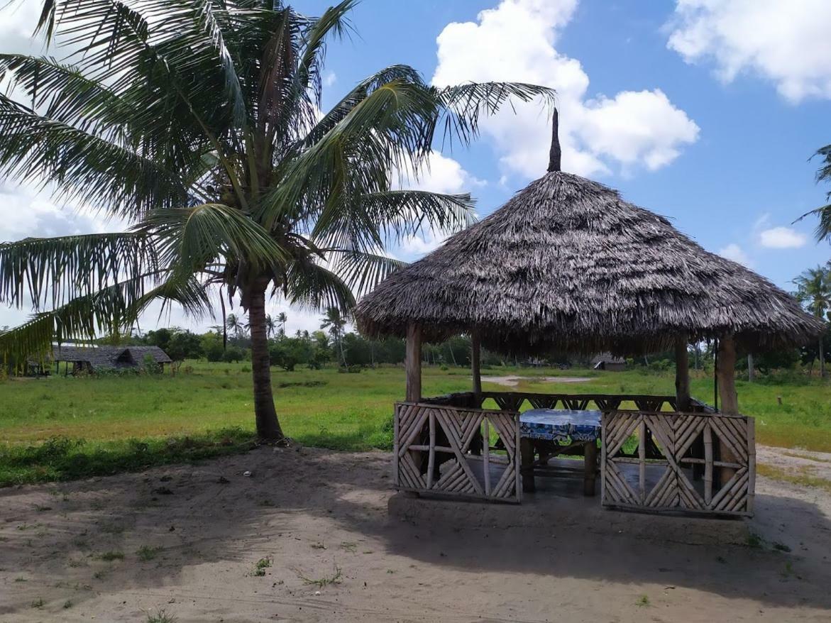 Mida Creek Nature Camp ワタム エクステリア 写真